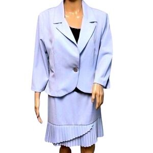 Blush Vintage Light Blue Pleated Skirt Suit Set Women's Size 13/14 Business‎